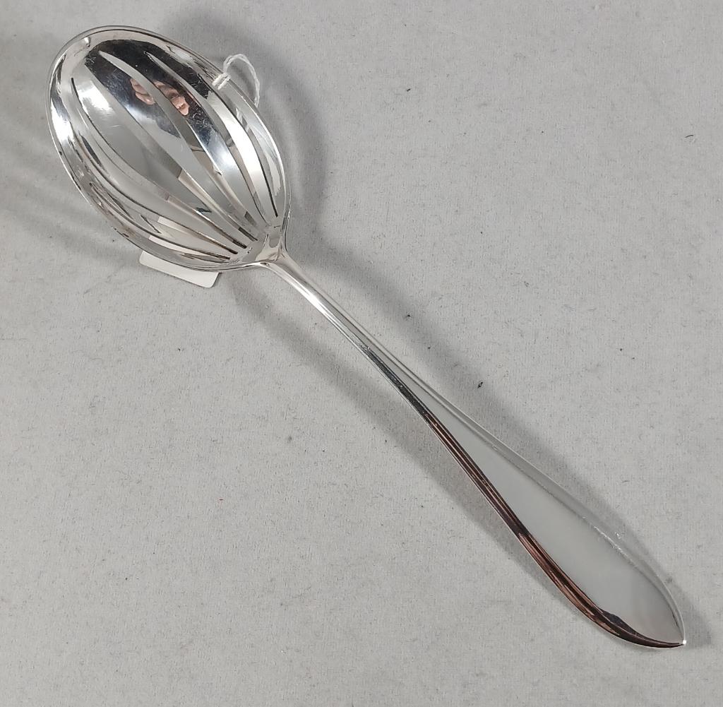 Zilveren aardbeienlepel nat fruit lepel Puntfilet 835 zilver, Ophalen of Verzenden, Zilver