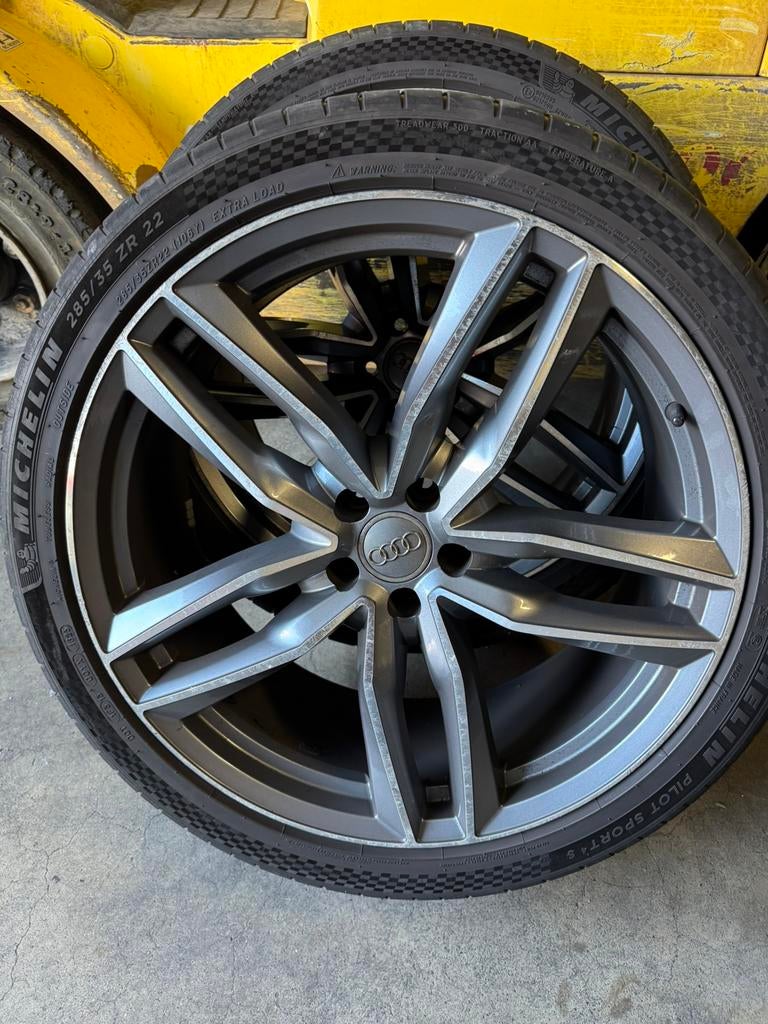Audi Q7 22 inch velgen met Michelin zomerbanden, Auto-onderdelen, Banden en Velgen, Ophalen, Gebruikt, 285 mm, Banden en Velgen