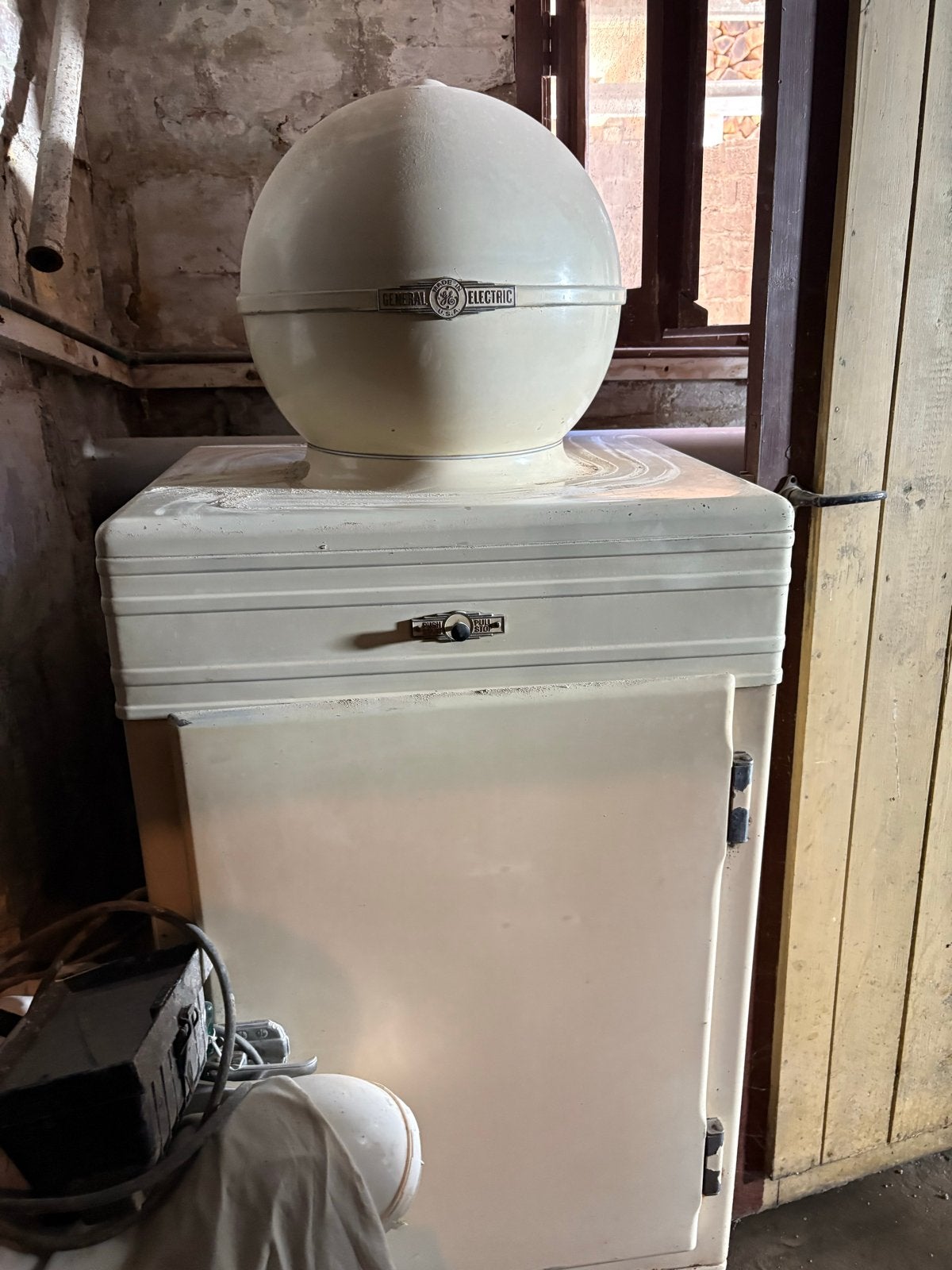 Vintage General Electric ijskast - Uniek Decorstuk, Witgoed en Apparatuur, Koelkasten en IJskasten, Minder dan 75 liter, Ophalen