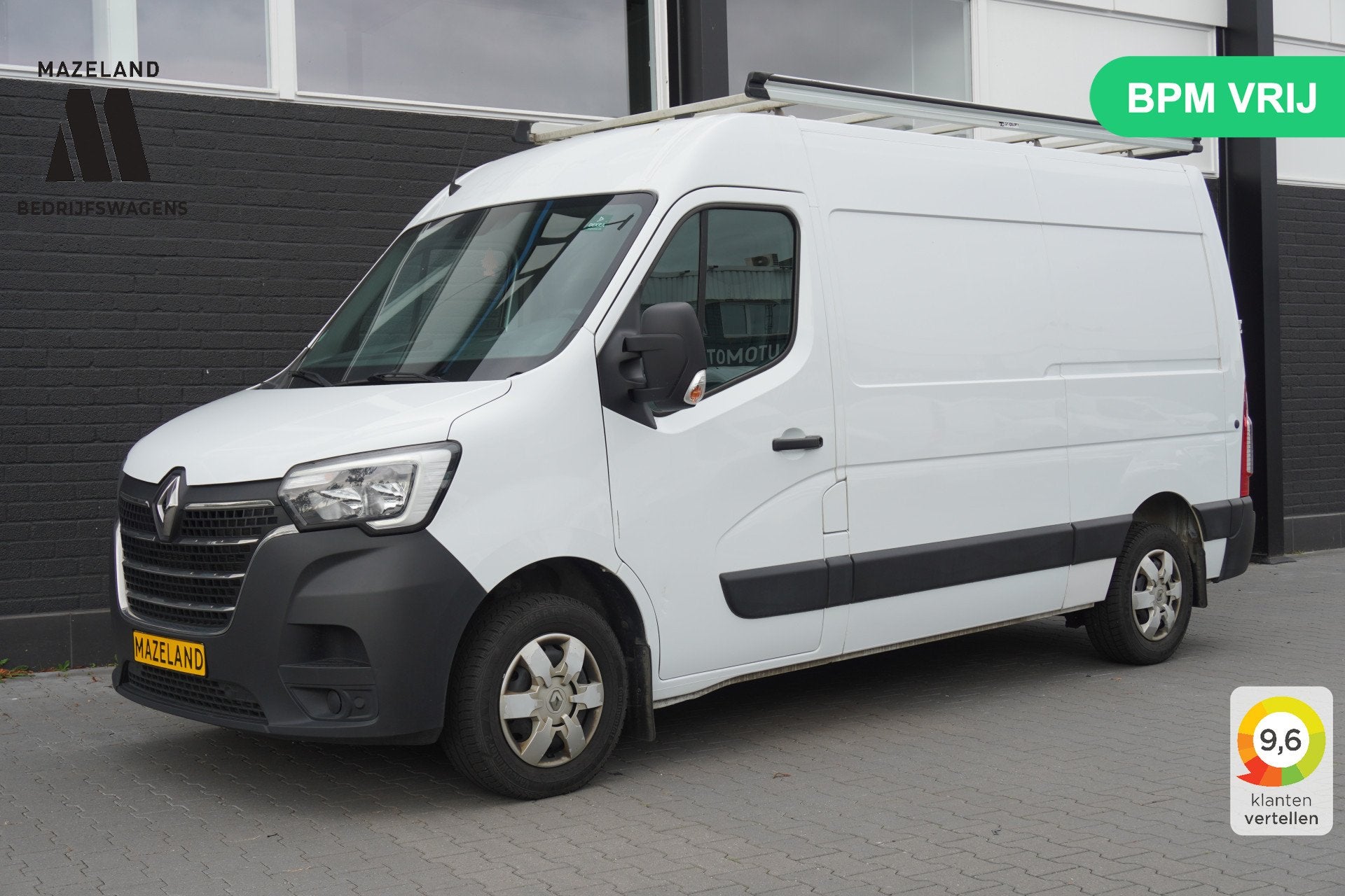 Renault Master 2.3 dCi 135PK L2H2 EURO 6 - Airco - Cruise -, Auto's, Voorwielaandrijving, 135 pk, Gebruikt, Zwart