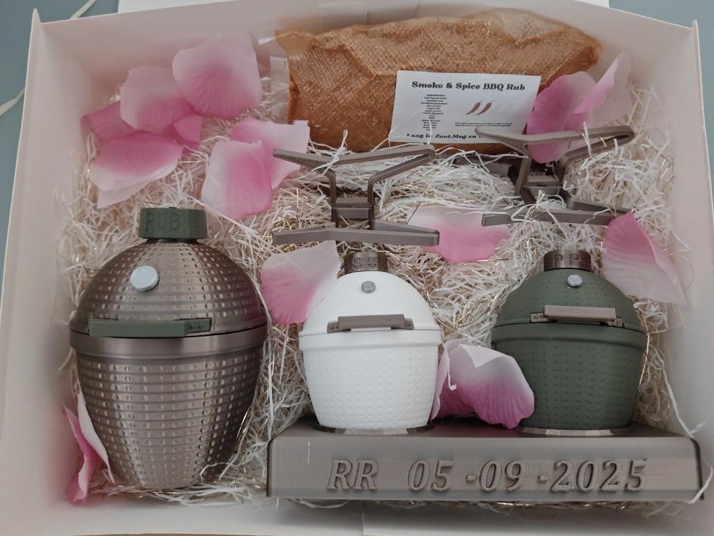 Kamado BBQ peper&zout setje+giftbox&RUBSHAKER&RUB, Ophalen of Verzenden, Nieuw