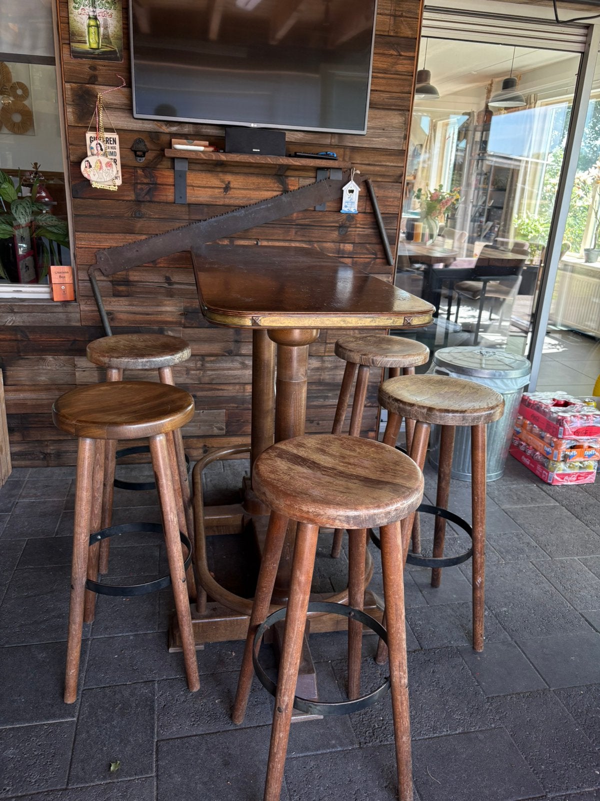 Stoere bar met krukken , kroeg cafe mancave, Huis en Inrichting, Barren, Ophalen, Zo goed als nieuw