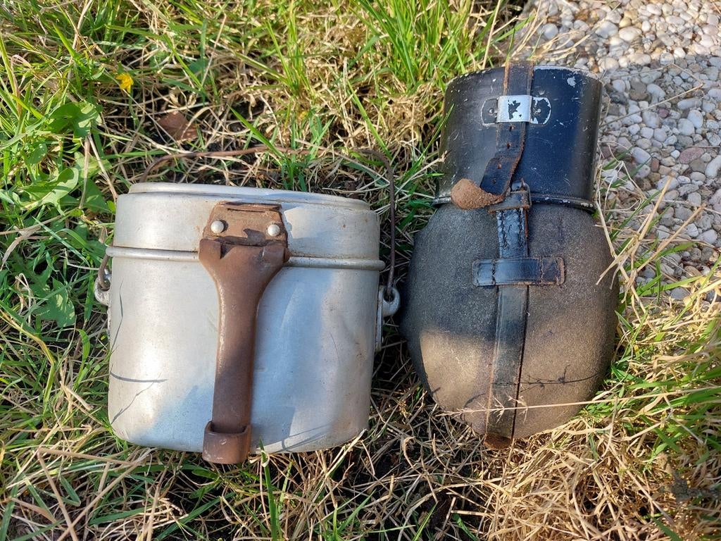 RZM essgeschir eetketel en veldfles wehrmacht, Verzamelen, Militaria | Tweede Wereldoorlog, Ophalen of Verzenden, Duitsland