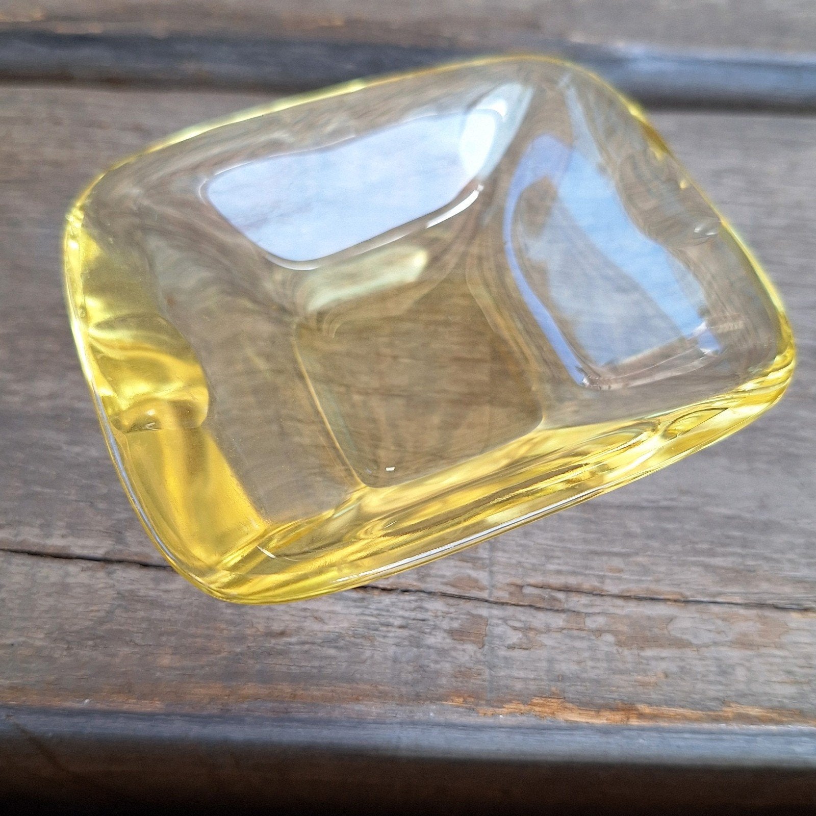 Vintage zeldzame Gele Glazen Asbak, Ophalen, Gebruikt, Asbak