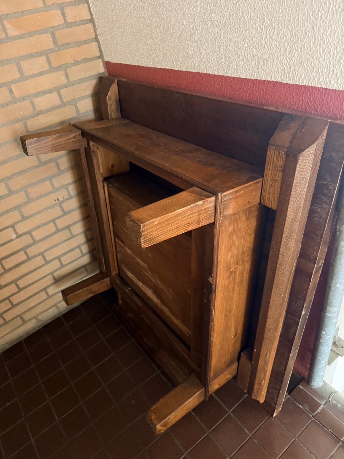 Noten tafel gratis ophalen, Ophalen of Verzenden, Zo goed als nieuw