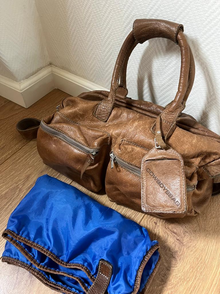 Cowboysbag leren luiertas met verschoningsmatje, Kinderen en Baby's, Luiertassen, Ophalen of Verzenden, Zo goed als nieuw, Schoudertas