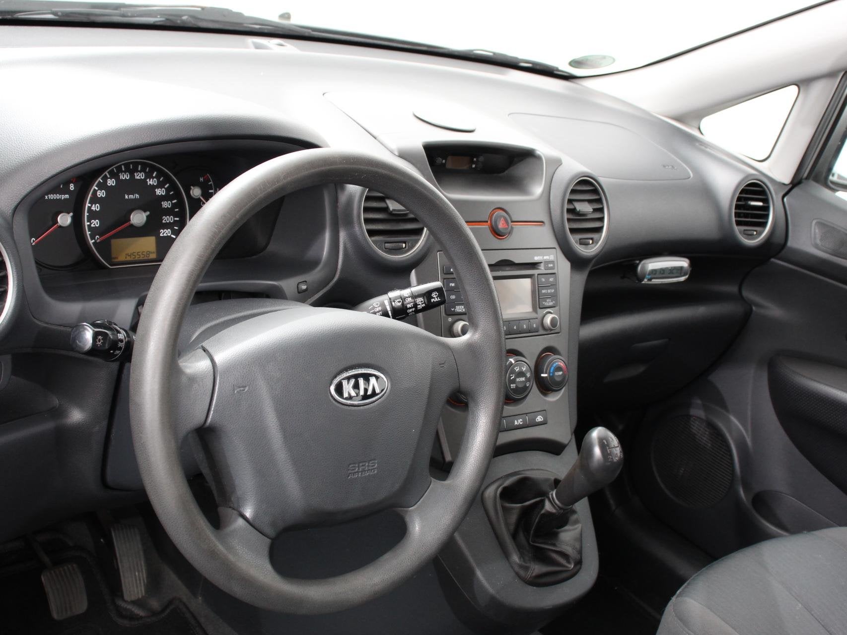 Kia Carens 2.0 CVVT X-tra Airco Trekhaak Lichtmetalen velgen, Auto's, Voorwielaandrijving, 1998 cc, Stof, Gebruikt