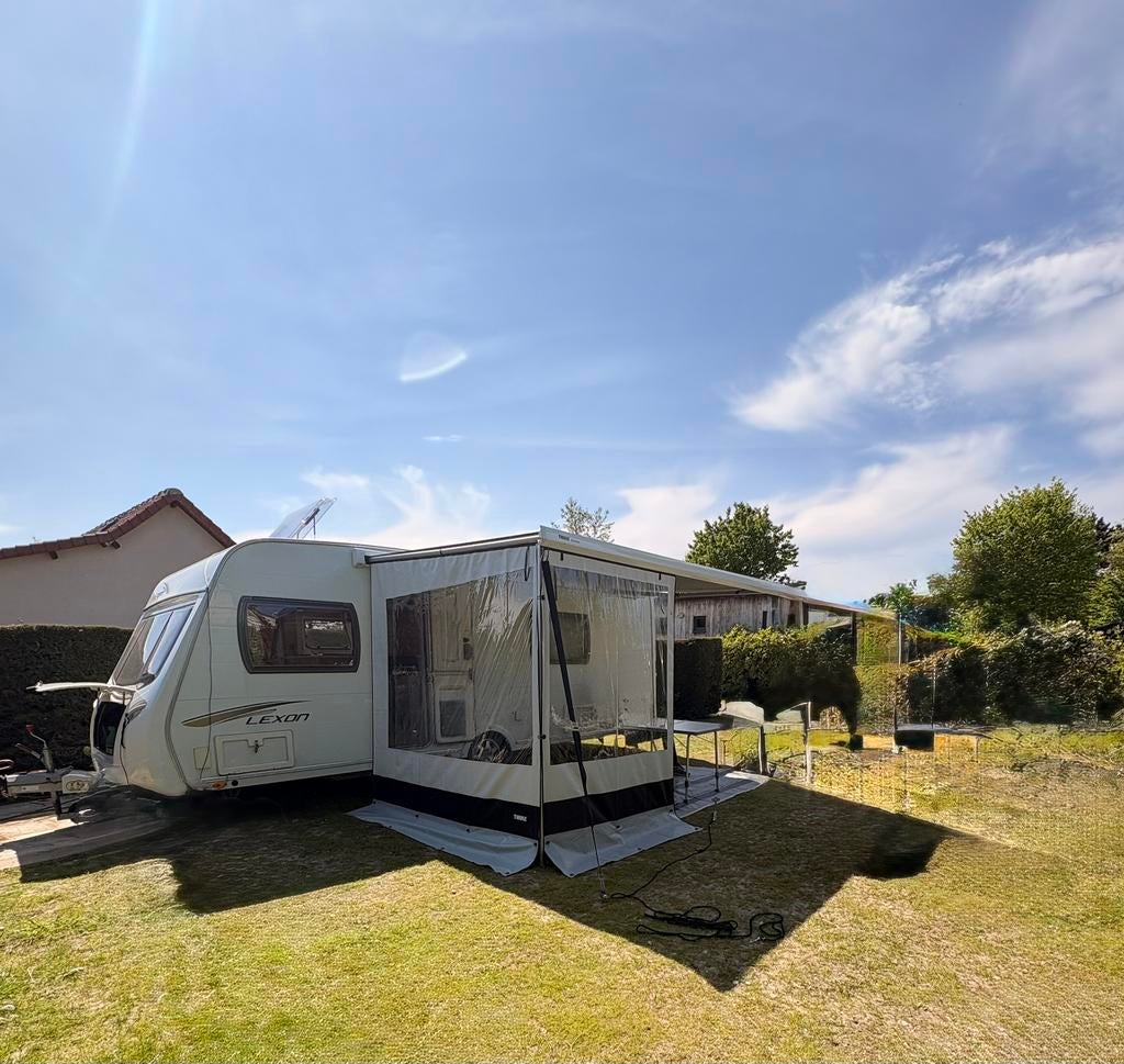 Lunar Lexon 540 - met aparte badkamer, Overige merken, Vast bed, Kachel, Particulier