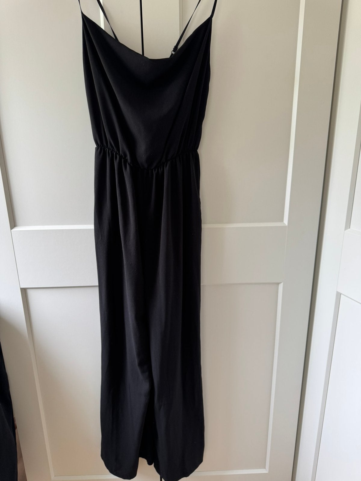 Prachtige Jumpsuit zwart Scamm m/l met verstelbare band, Ophalen of Verzenden, Zo goed als nieuw, Maat 38/40 (M), Zwart