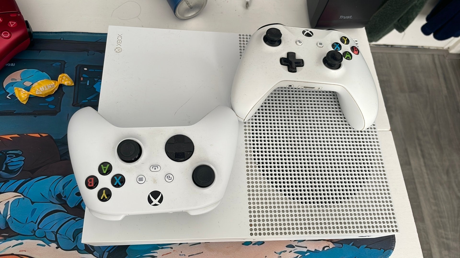 Xbox one S 1TB (+ 2 controllers & 3 games), Spelcomputers en Games, Met 2 controllers, Xbox One S, Ophalen of Verzenden, 1 TB