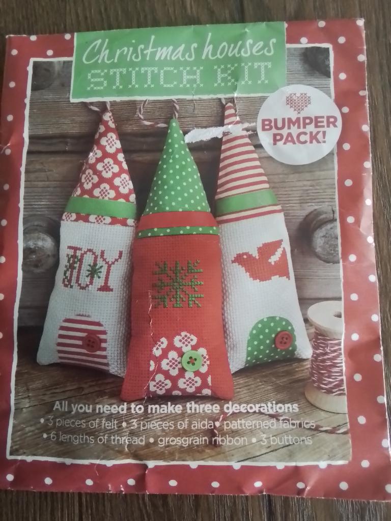 Christmas houses pakketje, geen patroon erbij maar makkelijk, Ophalen of Verzenden, Zo goed als nieuw, Handborduren, Borduurpakket