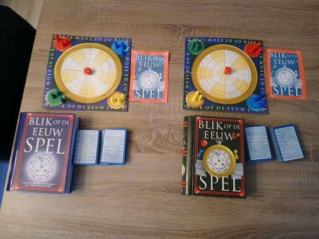 Blik op de eeuw, Hobby en Vrije tijd, Gezelschapsspellen | Bordspellen, Een of twee spelers, Ophalen of Verzenden, Zo goed als nieuw