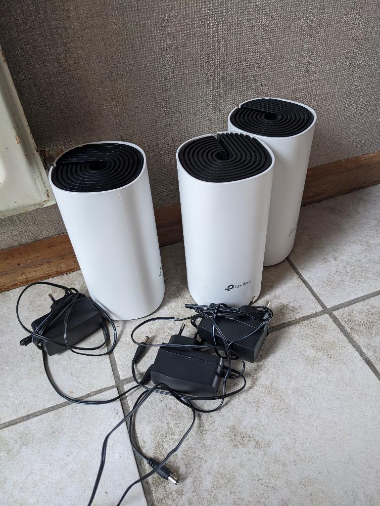 3x TP-Link Mesh Wifi Deco M4R, Computers en Software, WiFi-versterkers, Ophalen of Verzenden, Gebruikt, Tp link, deco, m5, m9, m4, x20