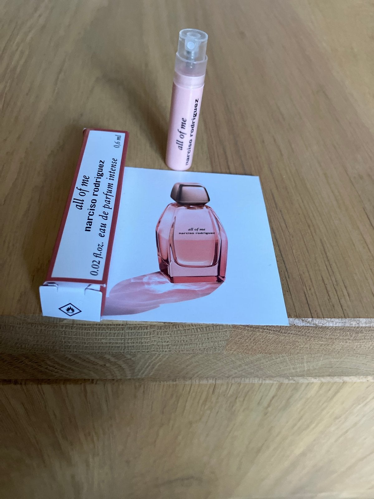 Narciso Rodriguez All of Me Eau de Parfum Intense 0.6ml, Ophalen of Verzenden, Nieuw