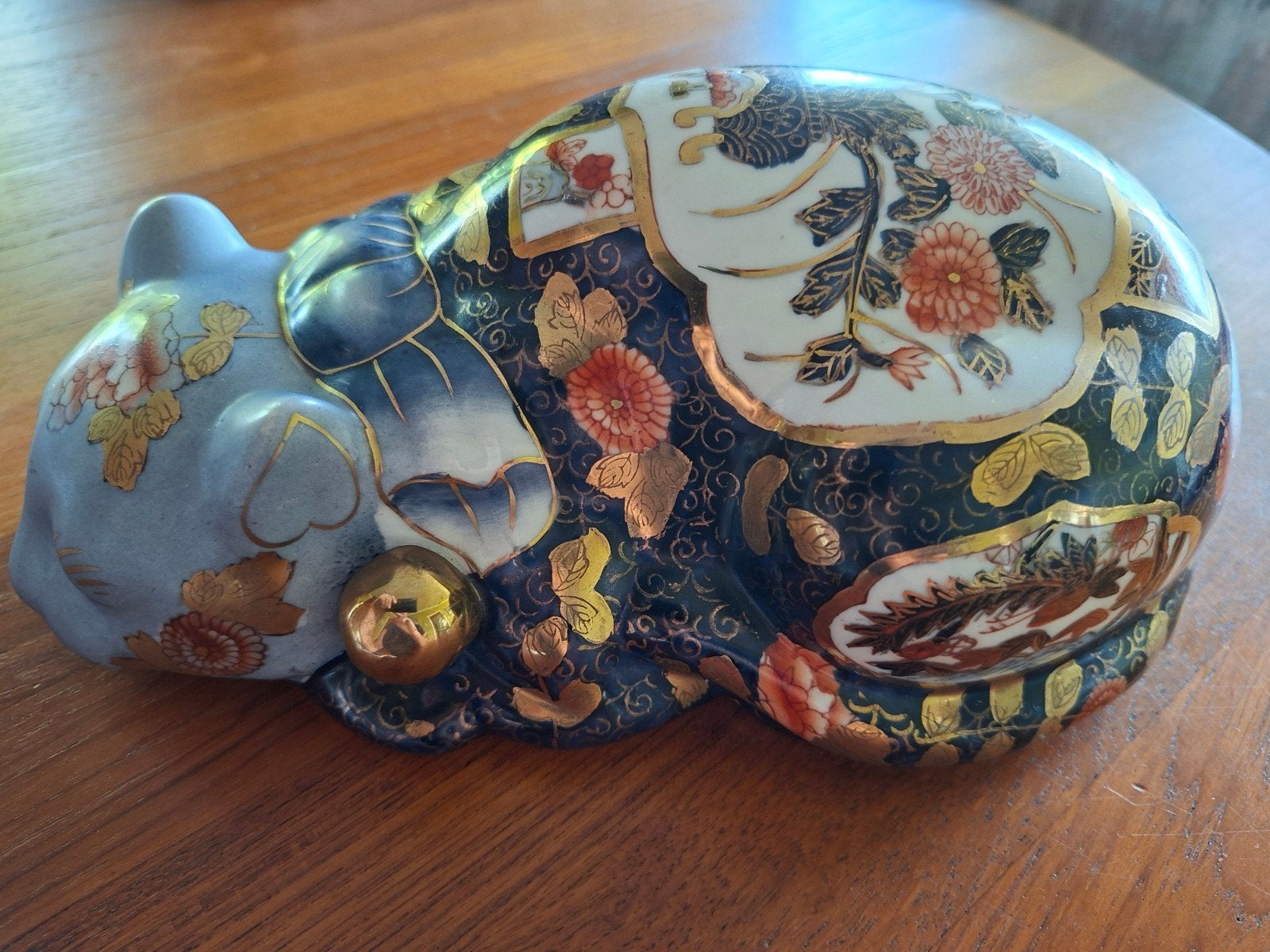 Chinese slapende kat, Nemuri Neko, porselein. Ong 1960., Ophalen of Verzenden
