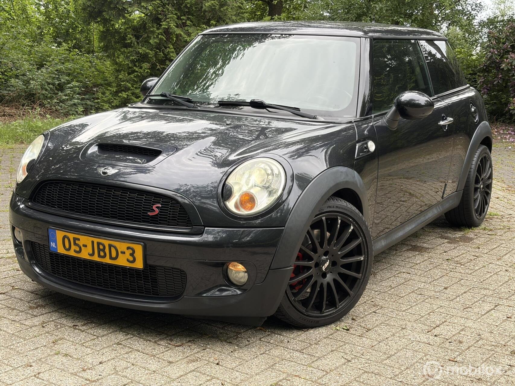 Mini Mini 1.6 Cooper S …koppakking lek!, Voorwielaandrijving, Zwart, 4 cilinders, 4 stoelen