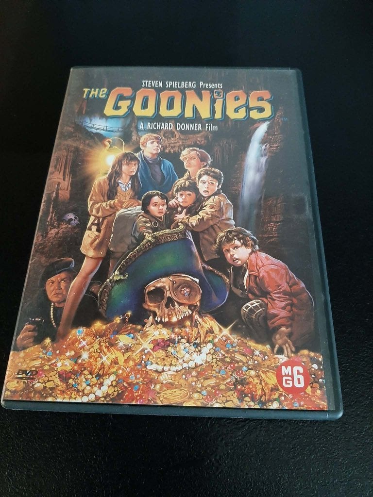 The Goonies, Josh Brolin, Sean Astin, Robert Davi!, Avontuur, Gebruikt, Frans, Ophalen of Verzenden