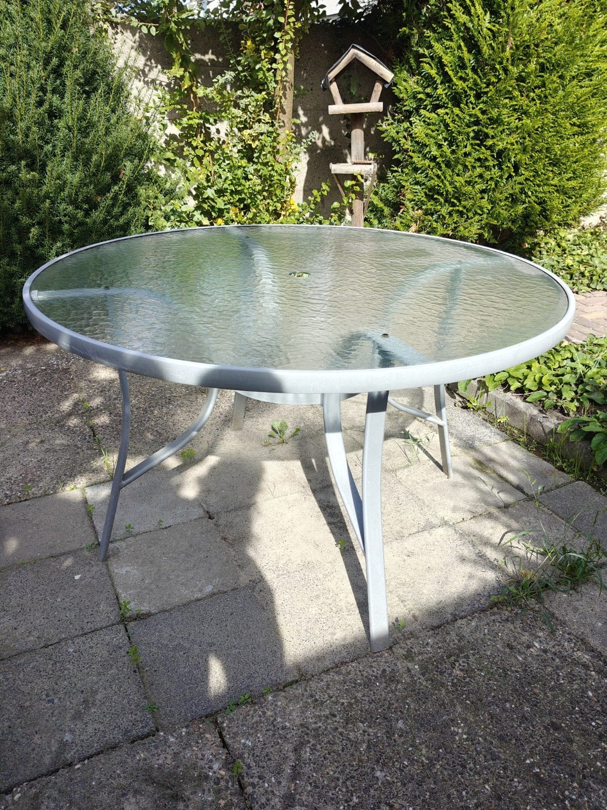Glazen tuintafel, rond, met metalen onderstel, Ophalen, Gebruikt, Rond, Metaal