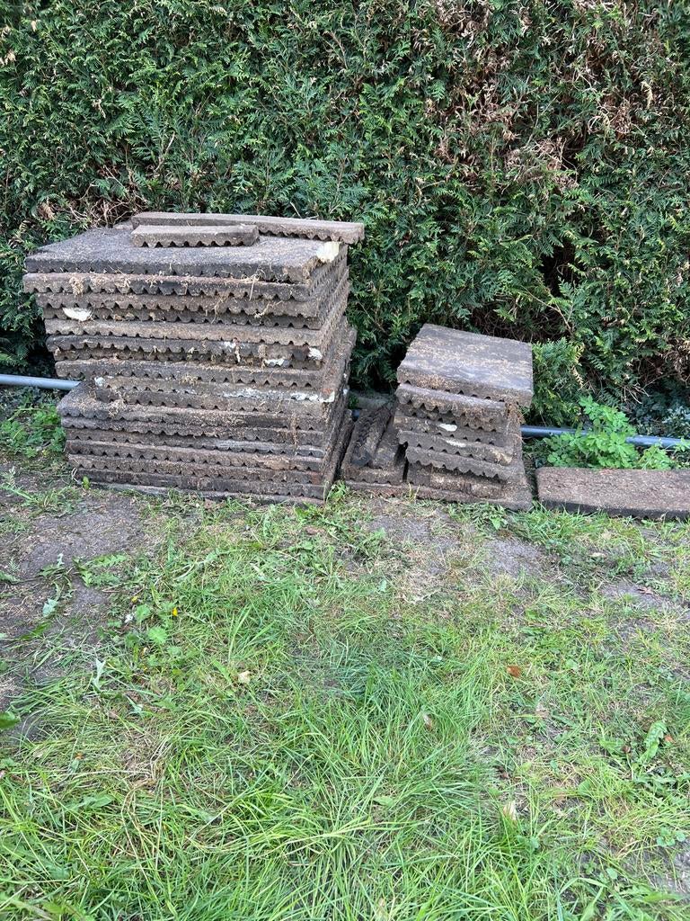 Stalmatten (drainage) gratis af te halen in Hulshorst, Dieren en Toebehoren, Paarden en Pony's | Overige Paardenspullen, Ophalen