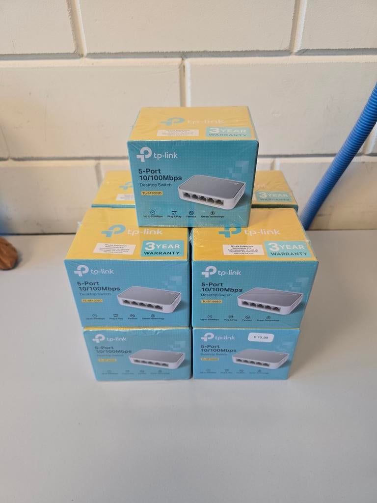 9x TP-Link TL-SF1005D, Computers en Software, Netwerk switches, Nieuw, Ophalen of Verzenden