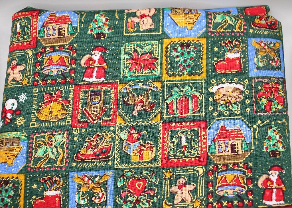 Coupon 100% katoen stof - groen met kerst design #4123, Hobby en Vrije tijd, 120 cm of meer, Nieuw, Ophalen of Verzenden, Katoen