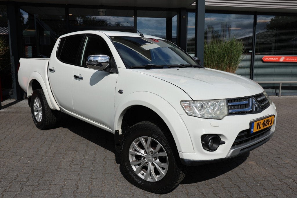 Mitsubishi L200 2.5 DCI DUBBEL CABIN 2ZITS A/T 4WD VAN, Auto's, Bestelauto's, Automaat, 2477 cc, Wit, Diesel