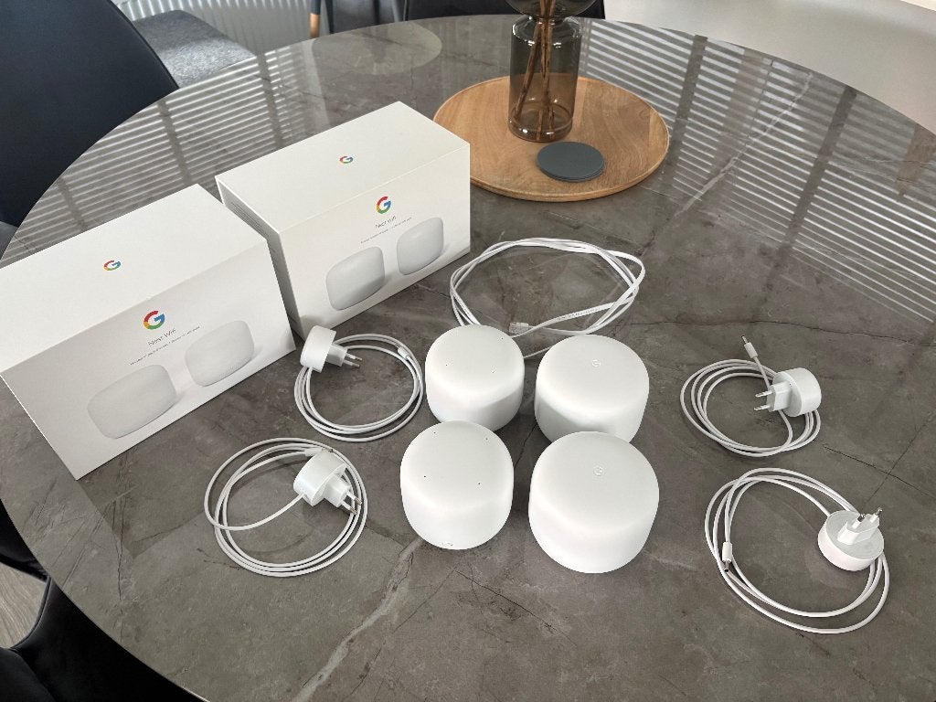 Google Nest Wifi Router + wifi punt 2x een set, Ophalen, Zo goed als nieuw, Router, Google Nest