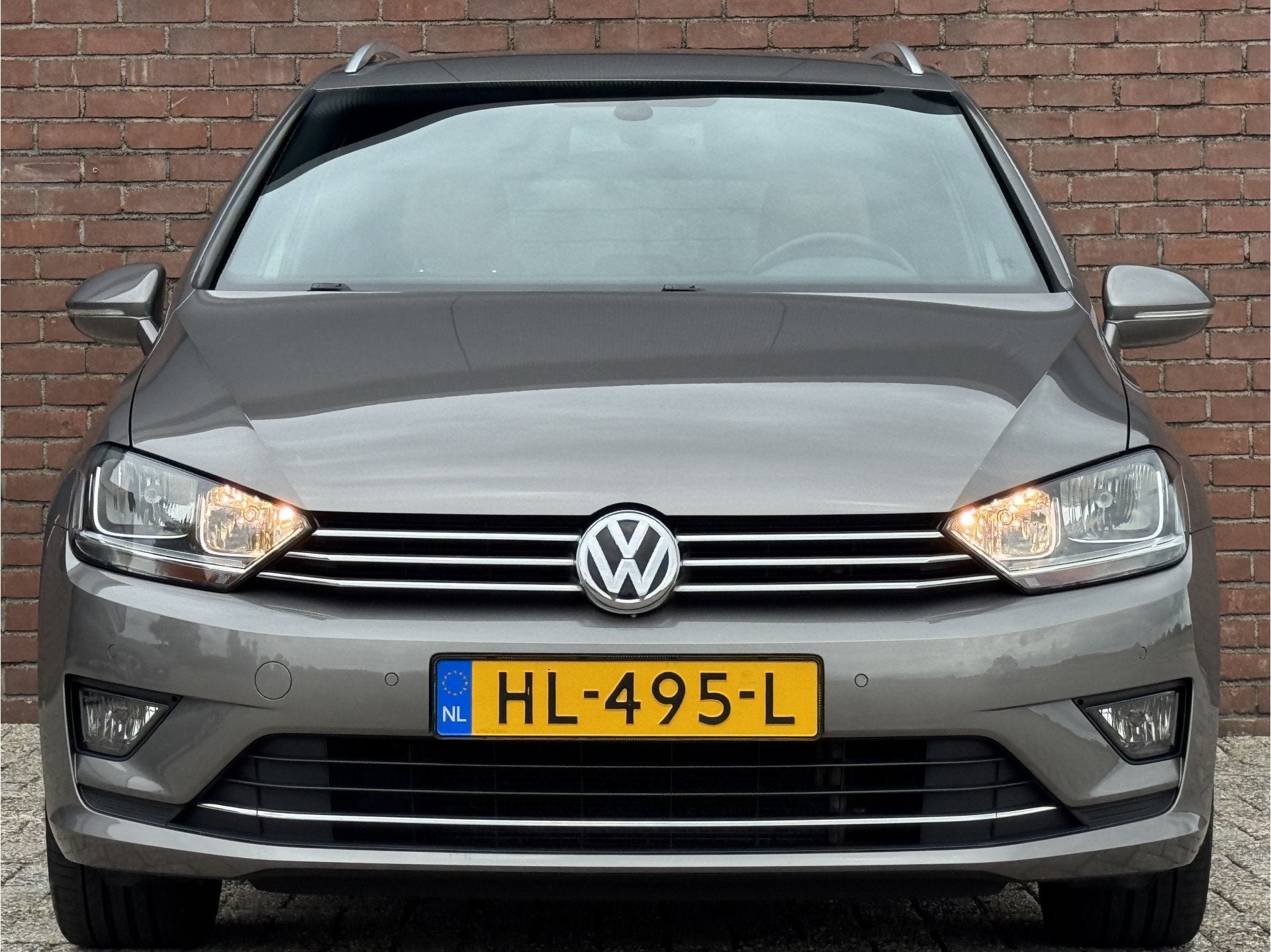 Volkswagen Golf SportsVan