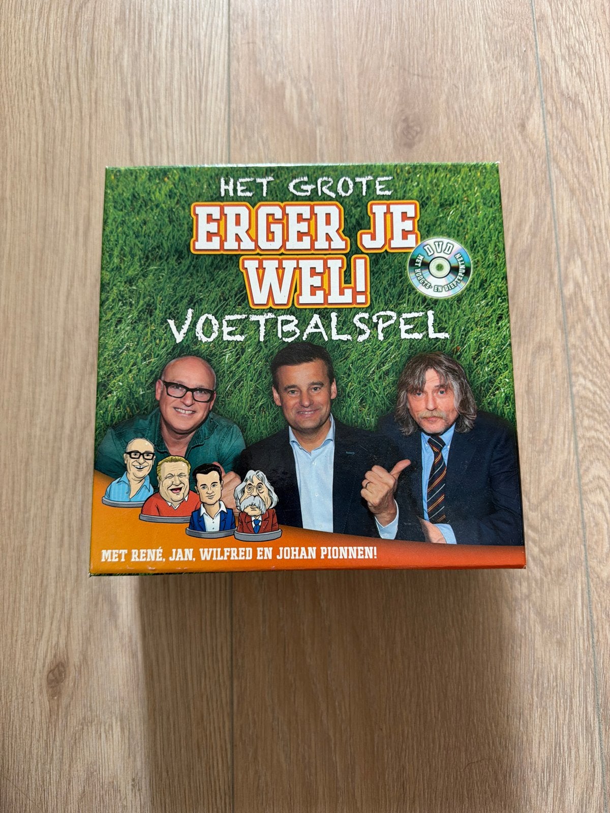 Het Grote Erger Je Wel! Voetbalspel met DVD, Hobby en Vrije tijd, Drie of vier spelers, Ophalen of Verzenden, Gebruikt