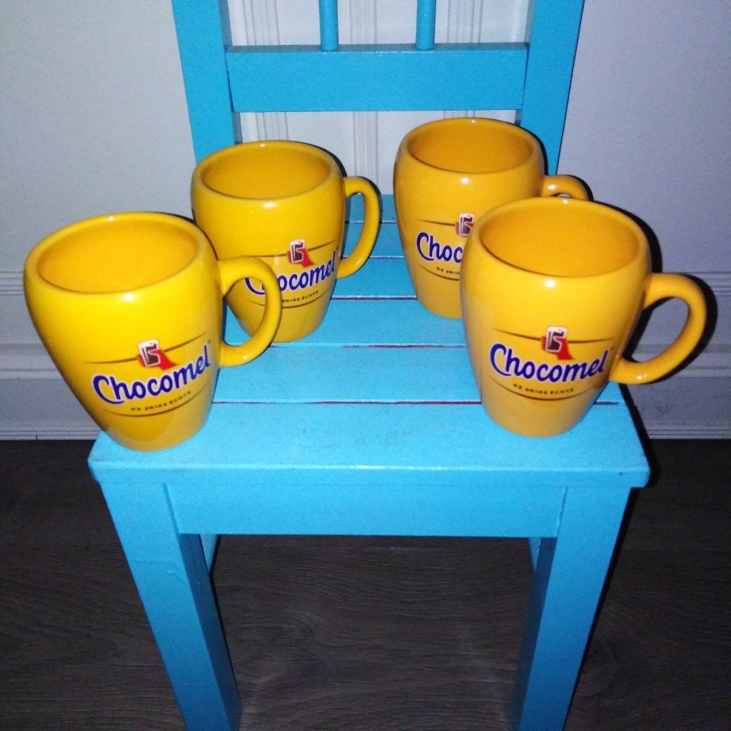 Chocomel bekers De enige echte dubbelzijdig bedrukt 4x, Ophalen, Gebruikt, Mok, Overige stijlen