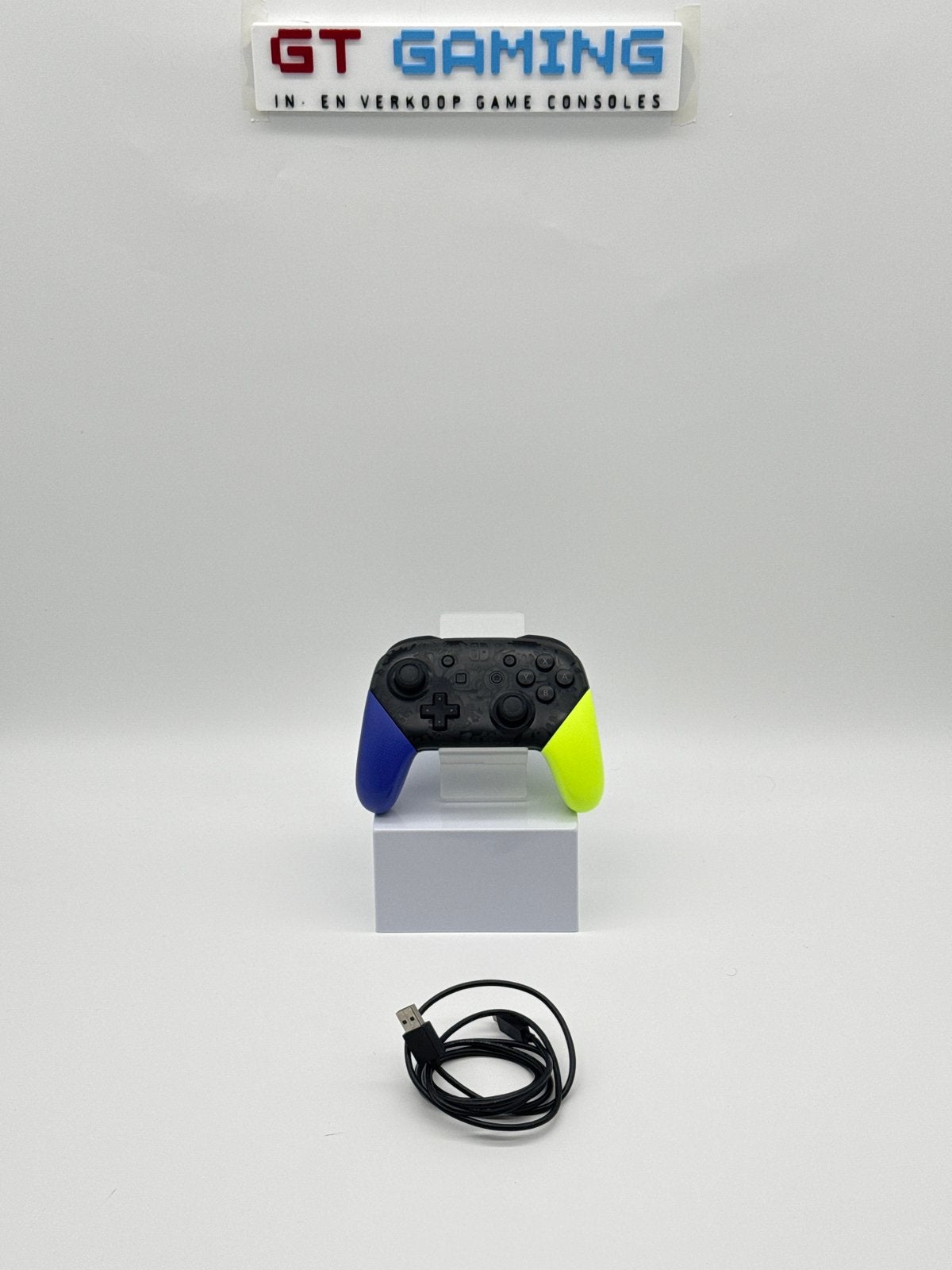 PRO CONTROLLER ORIGINEEL NINTENDO SWITCH COMPLEET, Nintendo, Overige controllers, Ophalen of Verzenden, Zo goed als nieuw