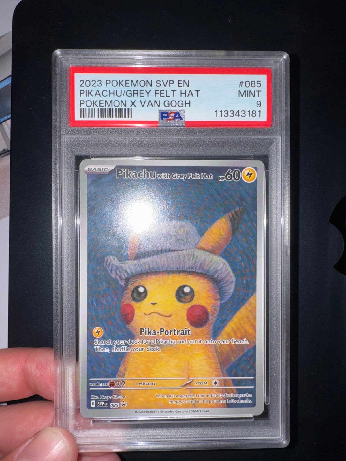 Pikachu met Grijze Vilten Hoed PSA 9 - Pokémon x Van Gogh, Ophalen of Verzenden, Zo goed als nieuw, Losse kaart