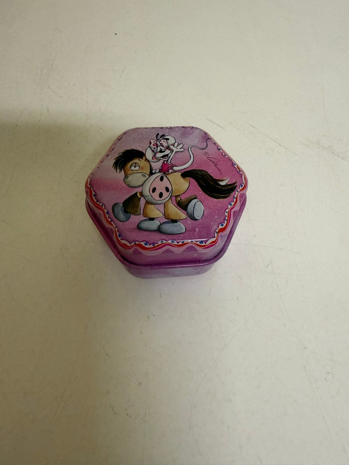 Diddl en Galupy Hexagonaal Blikje - Verzamelobject, Ophalen of Verzenden, Verschillende figuren, Gebruikt, Overige typen