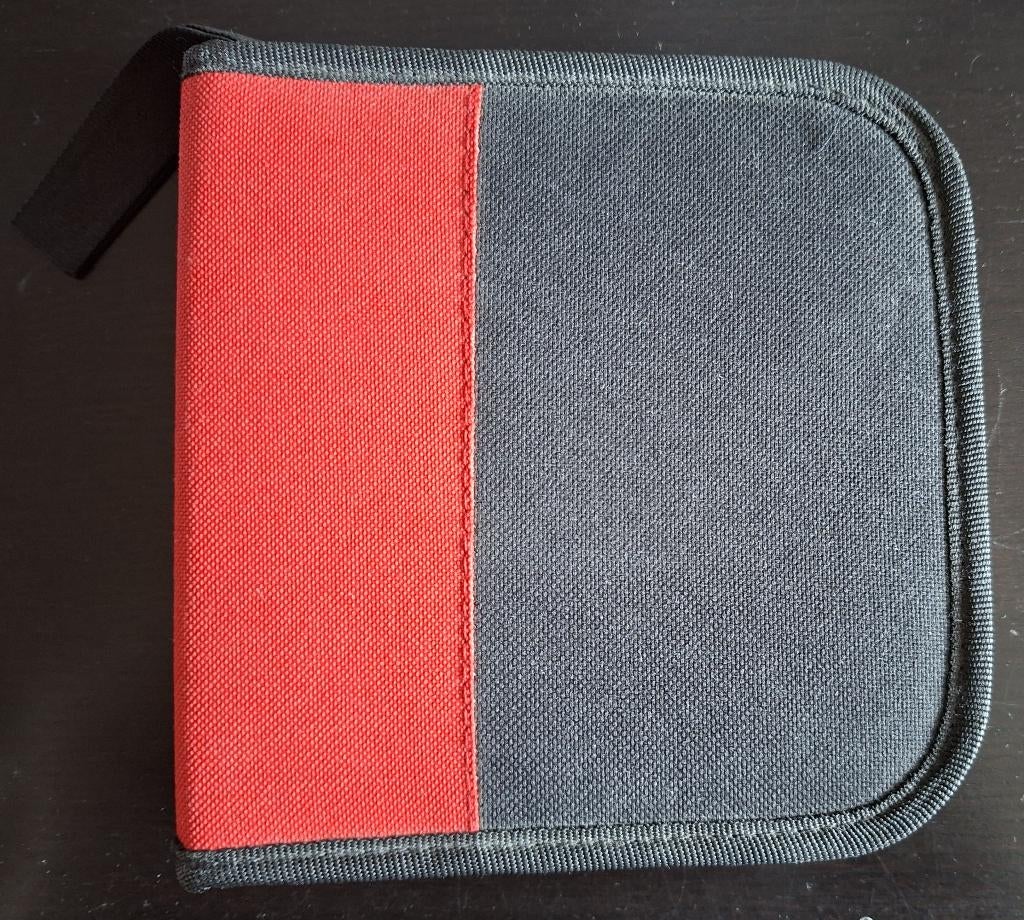 Opbergetui voor 24 CD/DVD's., Kunststof, Gebruikt, Minder dan 25 discs, Ophalen of Verzenden