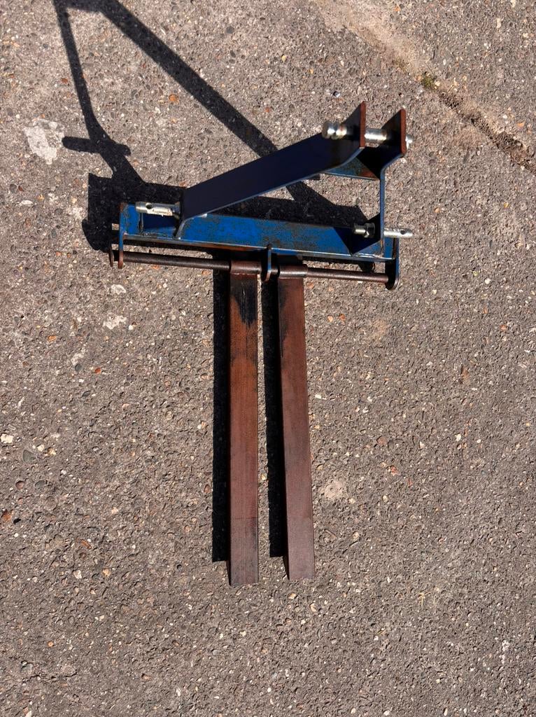 Verstelbare palletdrager tbv minitractor, Ophalen of Verzenden, Gebruikt, 50 cm of meer