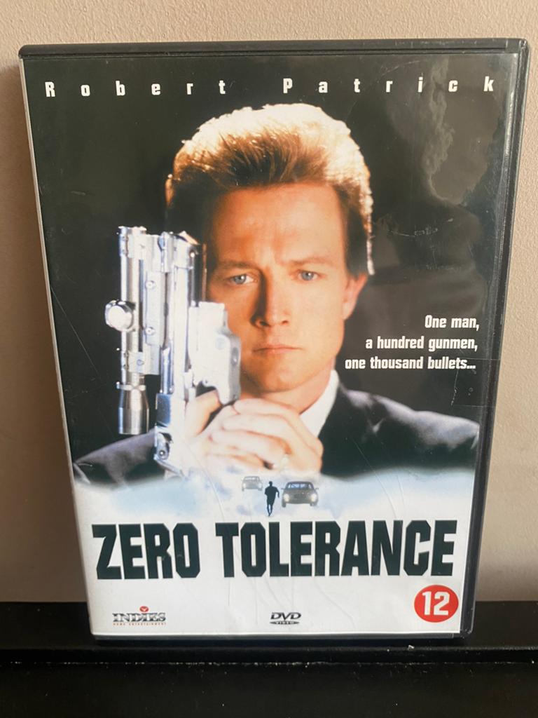 Zero Tolerance, Vanaf 16 jaar, Ophalen of Verzenden, Zo goed als nieuw, Actiethriller