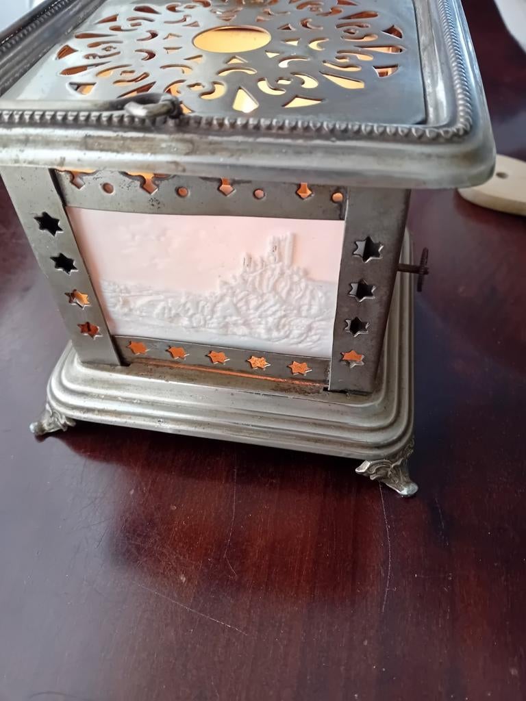 Theelicht met lithofaan plaquettes, Antiek en Kunst, Ophalen of Verzenden