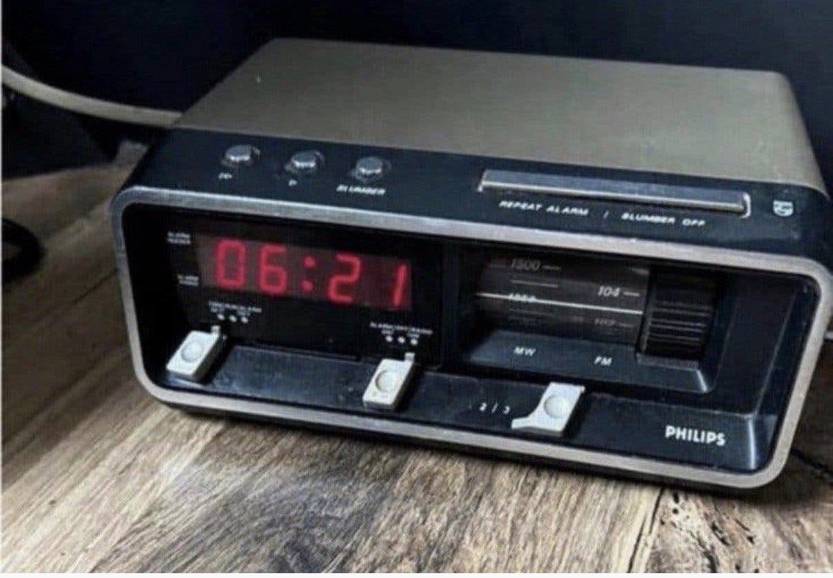 vintage Philips wekkerradio, Ophalen of Verzenden, Zo goed als nieuw
