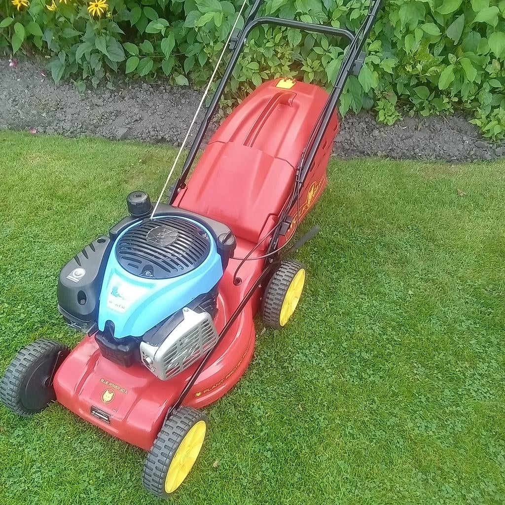 GRASMAAIER WOLF ZELFRIJDEND BENZINE MAAIER, Tuin en Terras, Grasmaaiers, Gebruikt, Benzine-grasmaaier, Cirkelmaaier, Opvangbak