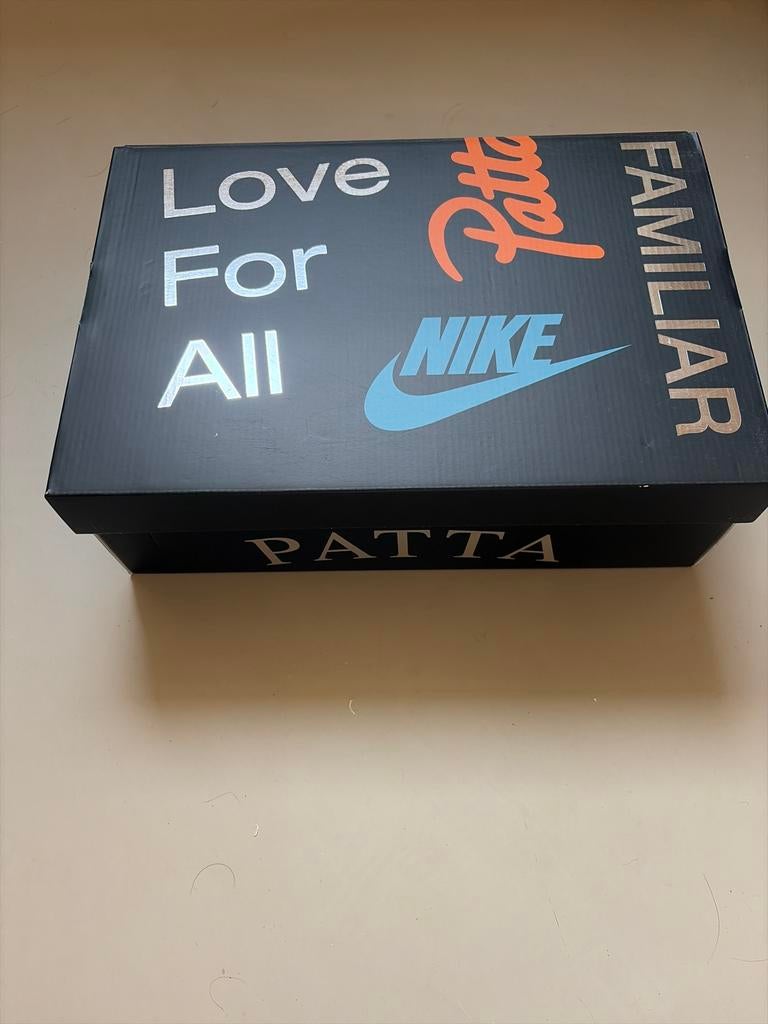 Nike Air Max 1 Patta 'Metallic Silver/ noise aqua’, Kleding | Heren, Overige kleuren, Nieuw, Ophalen of Verzenden, Sneakers of Gympen