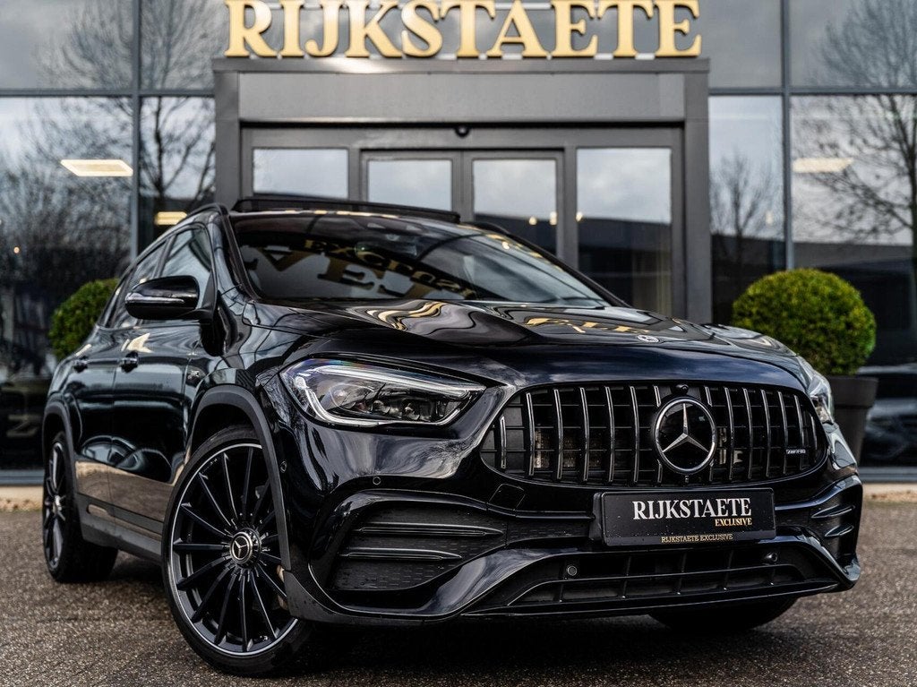 Mercedes GLA-klasse AMG 35 4MATIC|PANO|SFEER|MEMORY|ACC|21'', Auto's, Mercedes-Benz, Automaat, 4 cilinders, Zwart, 11 km/l