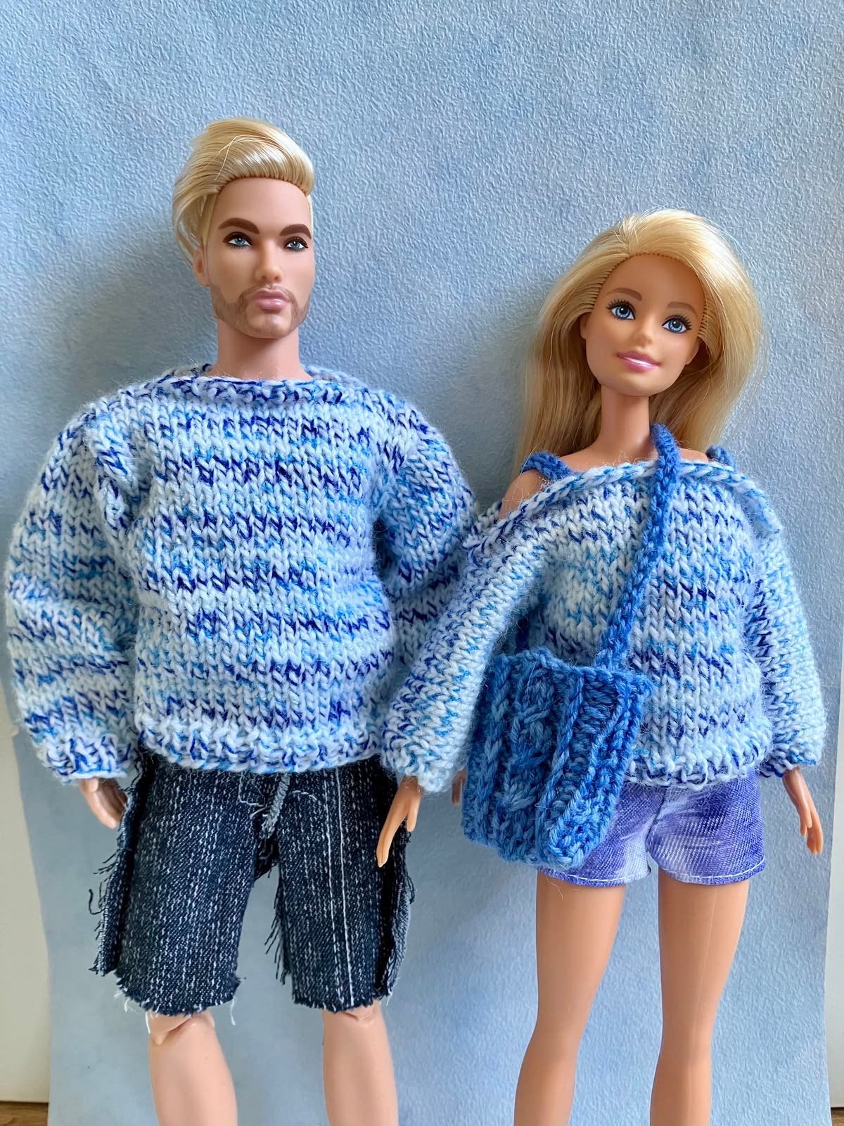 Gebreide barbie truien en vesten, meer foto’s, Kinderen en Baby's, Speelgoed | Poppen, Ophalen of Verzenden, Zo goed als nieuw