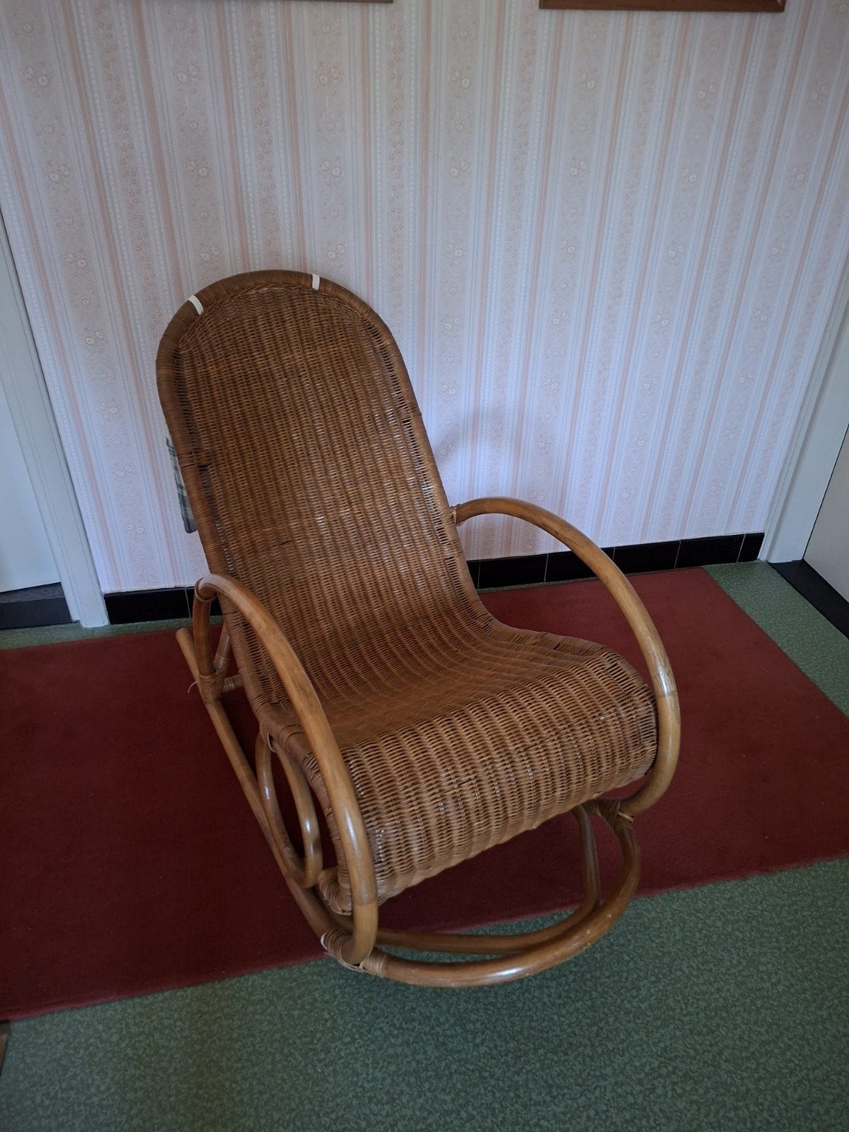 Vintage rotan schommelstoel, Antiek en Kunst, Ophalen