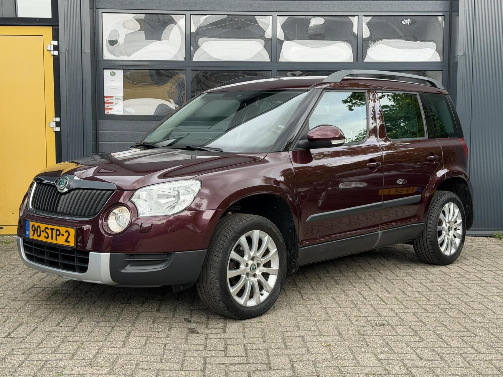 Skoda Yeti 1.2 TSI | Cruise | Airco | nieuwe distributie, Auto's, Voorwielaandrijving, Euro 5, Gebruikt, 4 cilinders