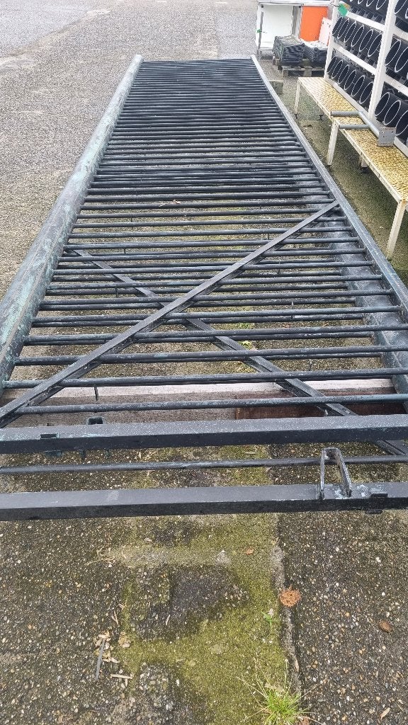 Rolpoort spijlenhekwerk ( 587 ), Ophalen, Gebruikt, Nb, Nb