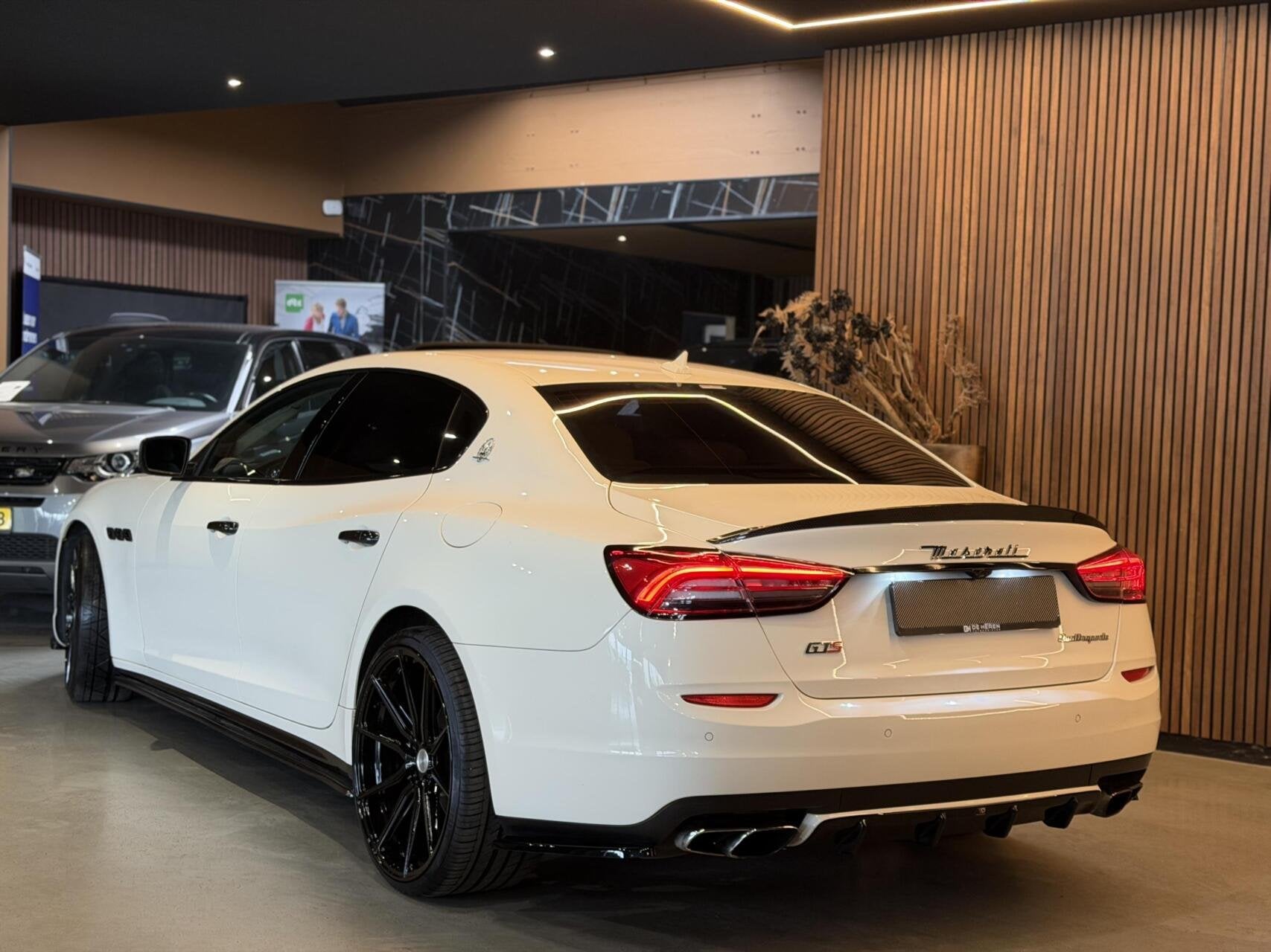 Foto 64 van Maserati Quattroporte 3.8 GTS V8|Pano|Vossen|Maxton|B&W|22"
