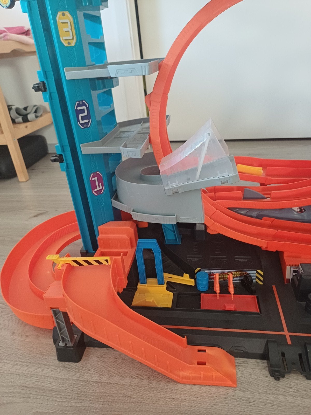 Hot Wheels Ultimate Garage met haai - Zeer goede staat, Ophalen