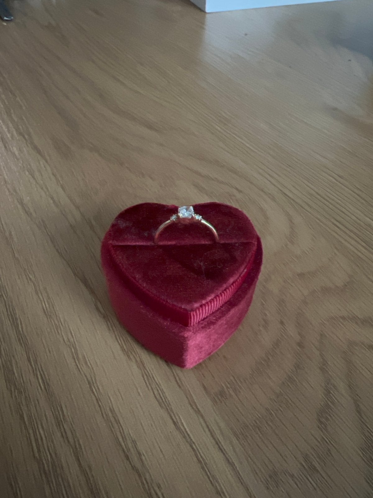 14K Gouden ring met 0,415 ct lab-grown diamant van Lucardi, Verzenden, Zo goed als nieuw, 17 tot 18, Met edelsteen