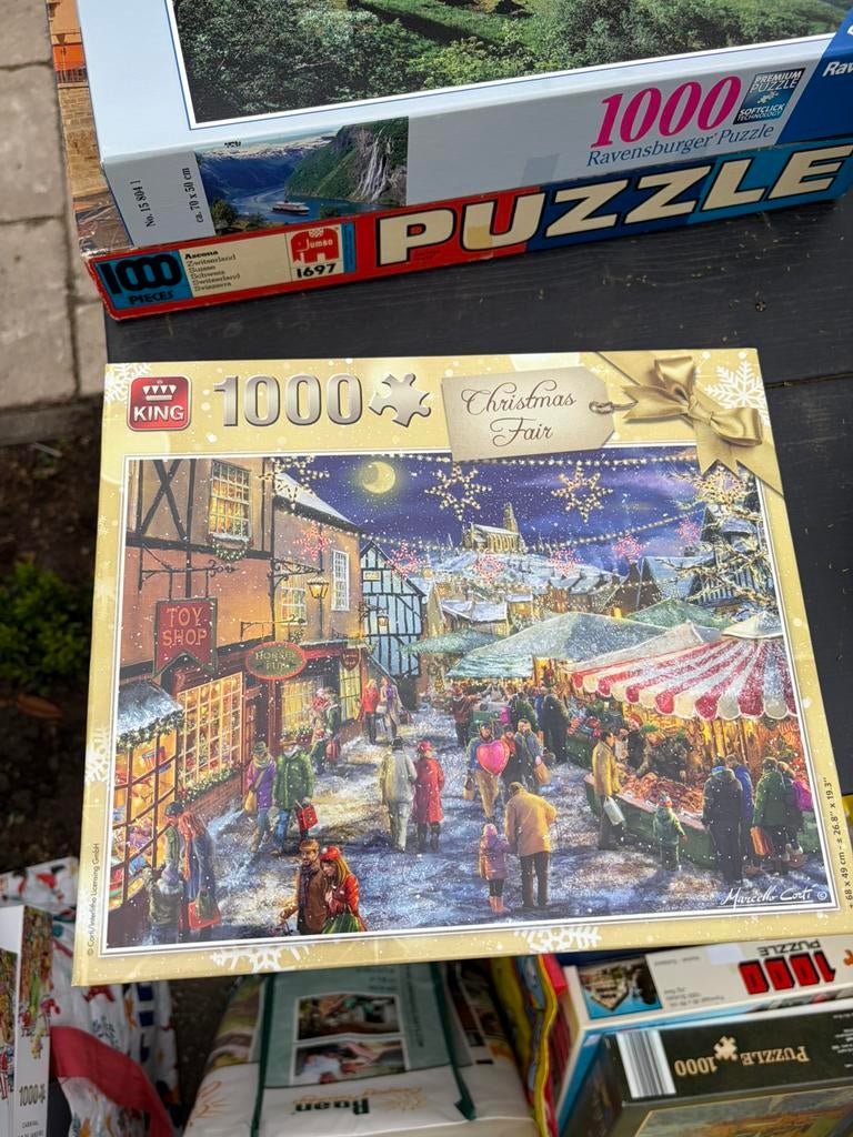 King legpuzzel kerst 1000 stukjes, Ophalen of Verzenden, 500 t/m 1500 stukjes, Zo goed als nieuw