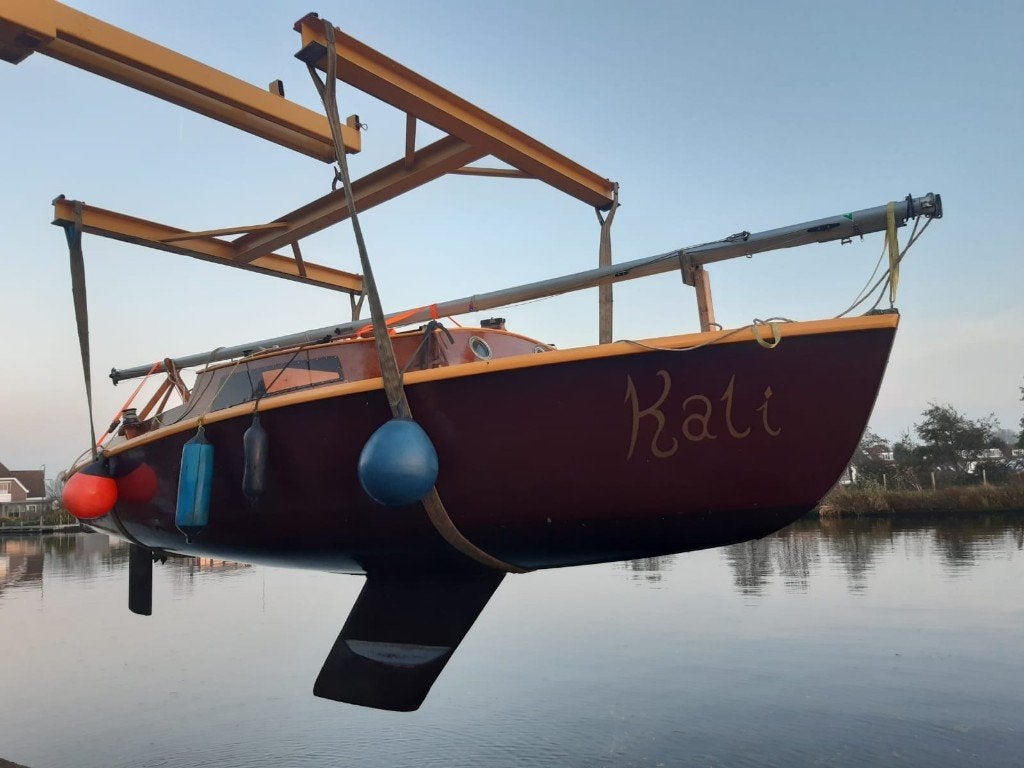 Kolibri 560 in topstaat, Watersport en Boten, Kajuitzeilboten en Zeiljachten, Ophalen, Met afstandsbediening, 5 pk, 2 m